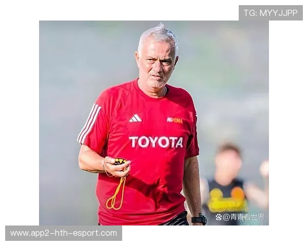 本菲卡主帅穆帅成为舆论焦点人物